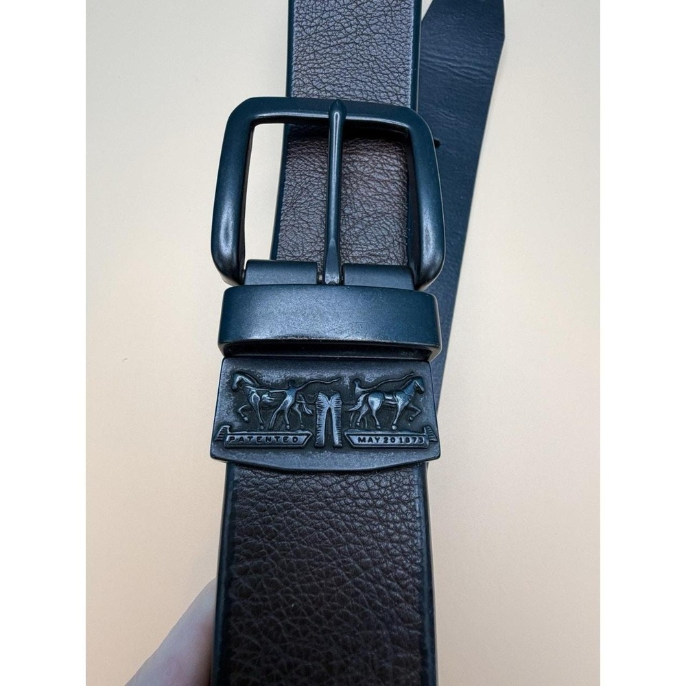Levis Mens Reversible Belt Black Brown Leather Horse Logo 34-36 M 11LV120043